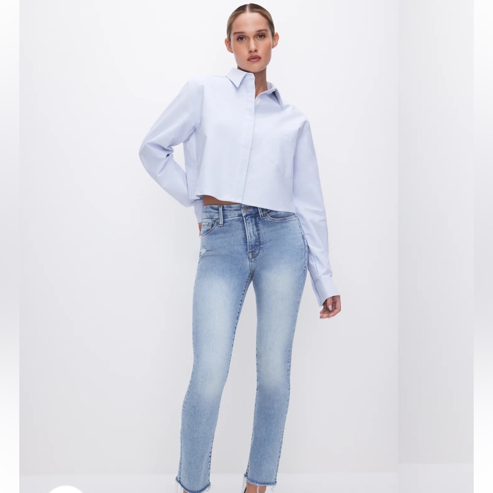 Good American straight fit jeans size 2/26. Tummy smoothing technology!
